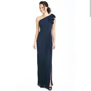 💙 Tadashi Shoji One-Shoulder Pleated Navy Evening Gown (Size 6)